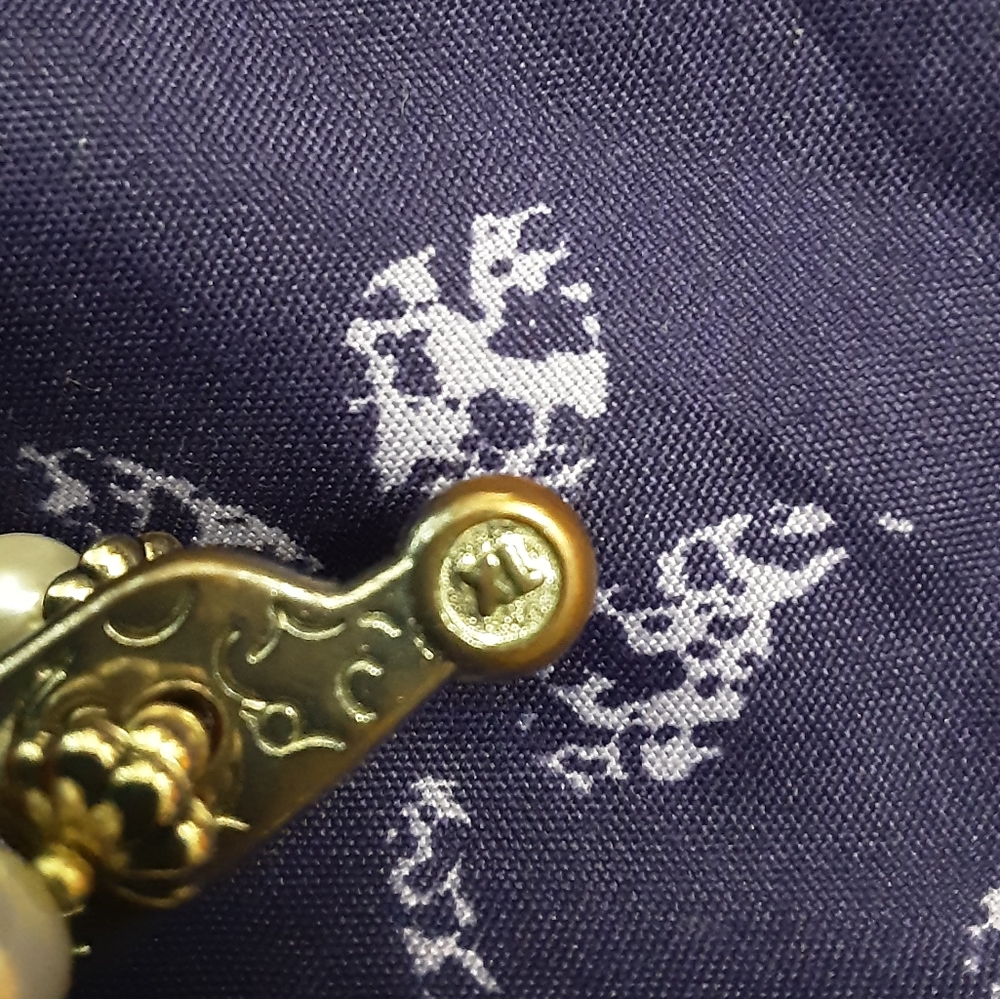 XL White and Gold Lilla Rose hair clip & 2 Upins as a set - Picture 3 of 5